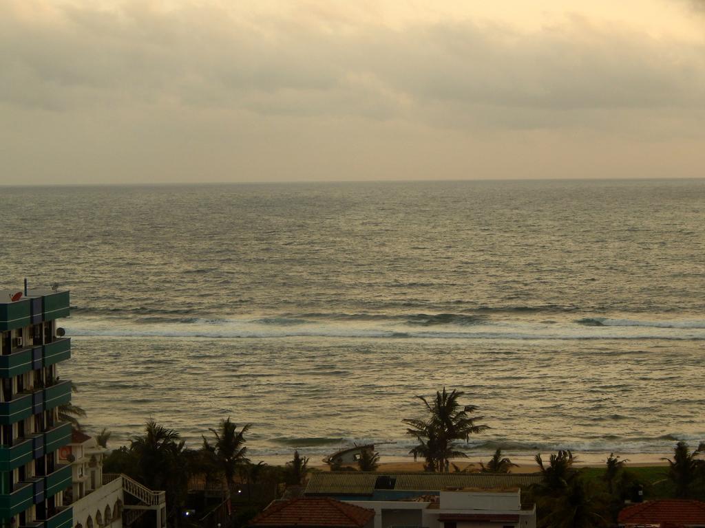 Sea View Apartment In Dehiwala-Mount Lavinia Eksteriør bilde